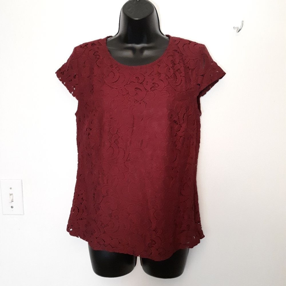 Laundry by Shelli Segal lace blouse